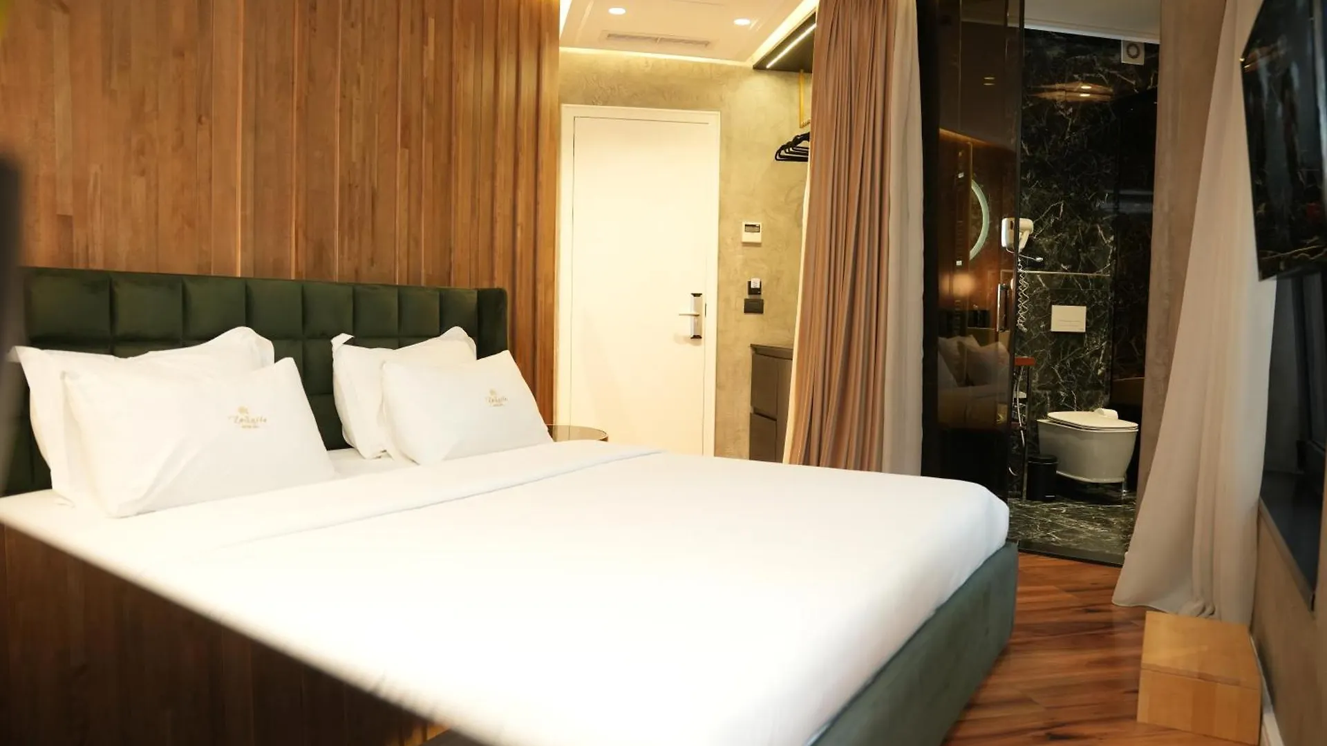 La Suite Boutique Hotel ティラナ