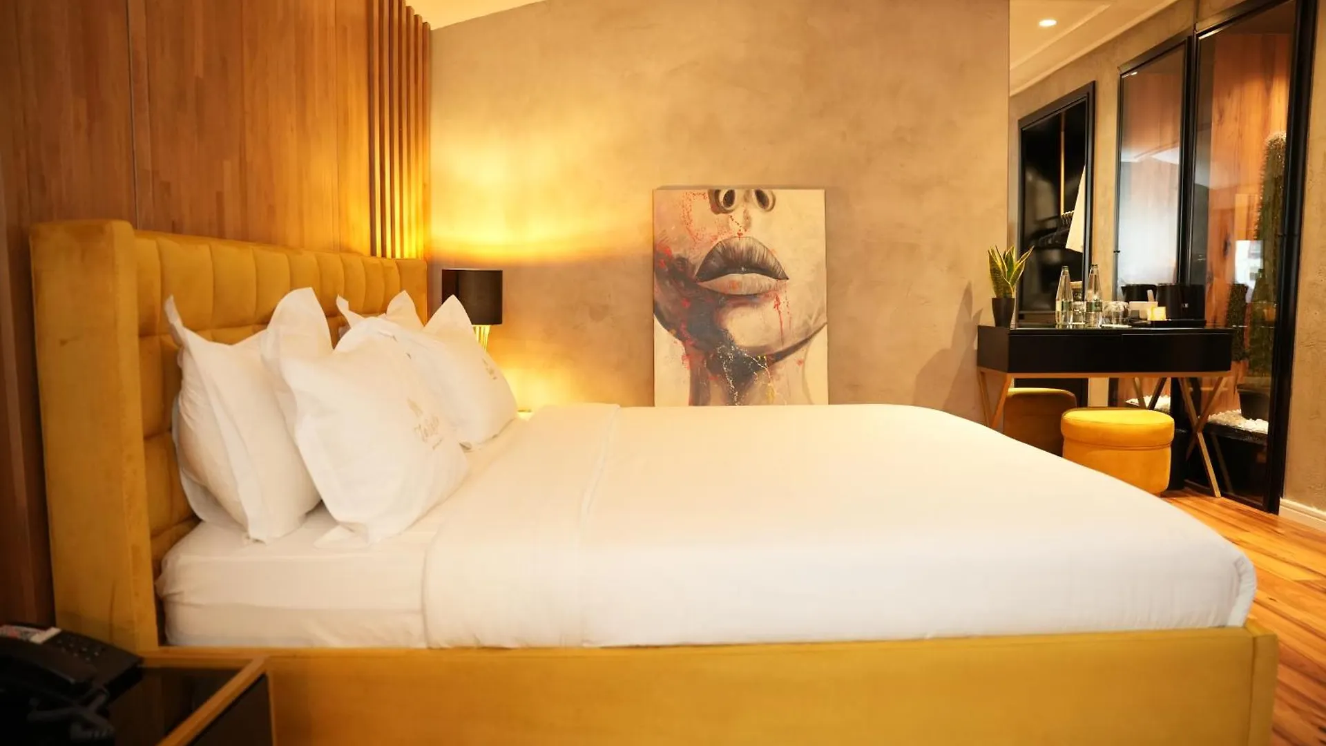 La Suite Boutique Hotel ティラナ