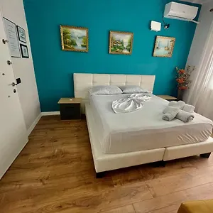 Private Entry And Bathroom , Tiran Arnavutluk